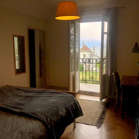 Au Dans De Charme Apartment